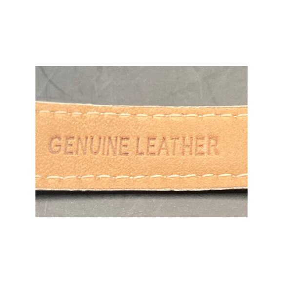 Timex Womens Petite Watch 18mm with New Battery - Adjustable Leather Band - Picture 7 of 10